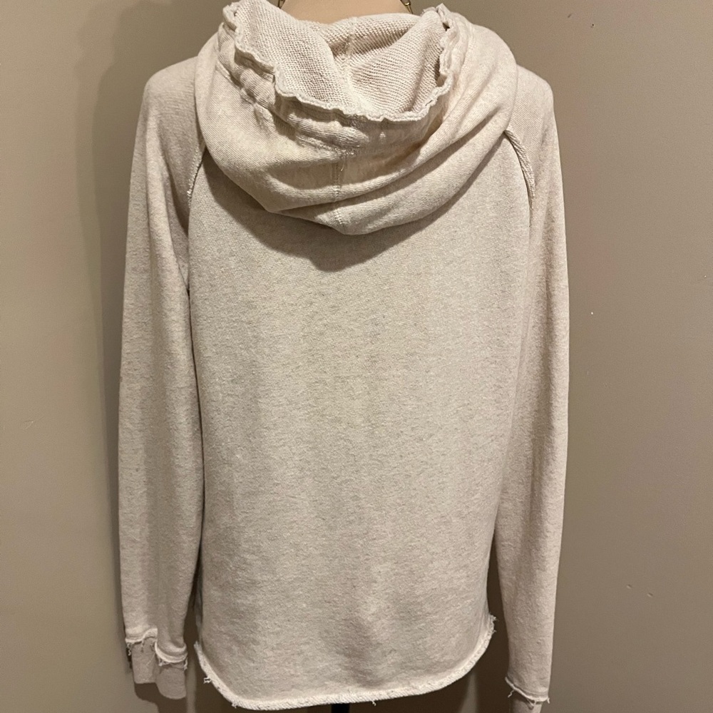 MAUI Floral Heart Island Hooded Pullover - Raw Hem, Cream, size Large - Picture 2 of 11